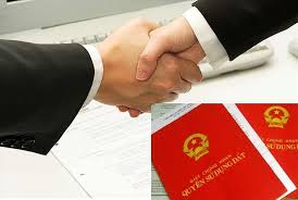 Mức phạt khi sang tên sổ đỏ chậm