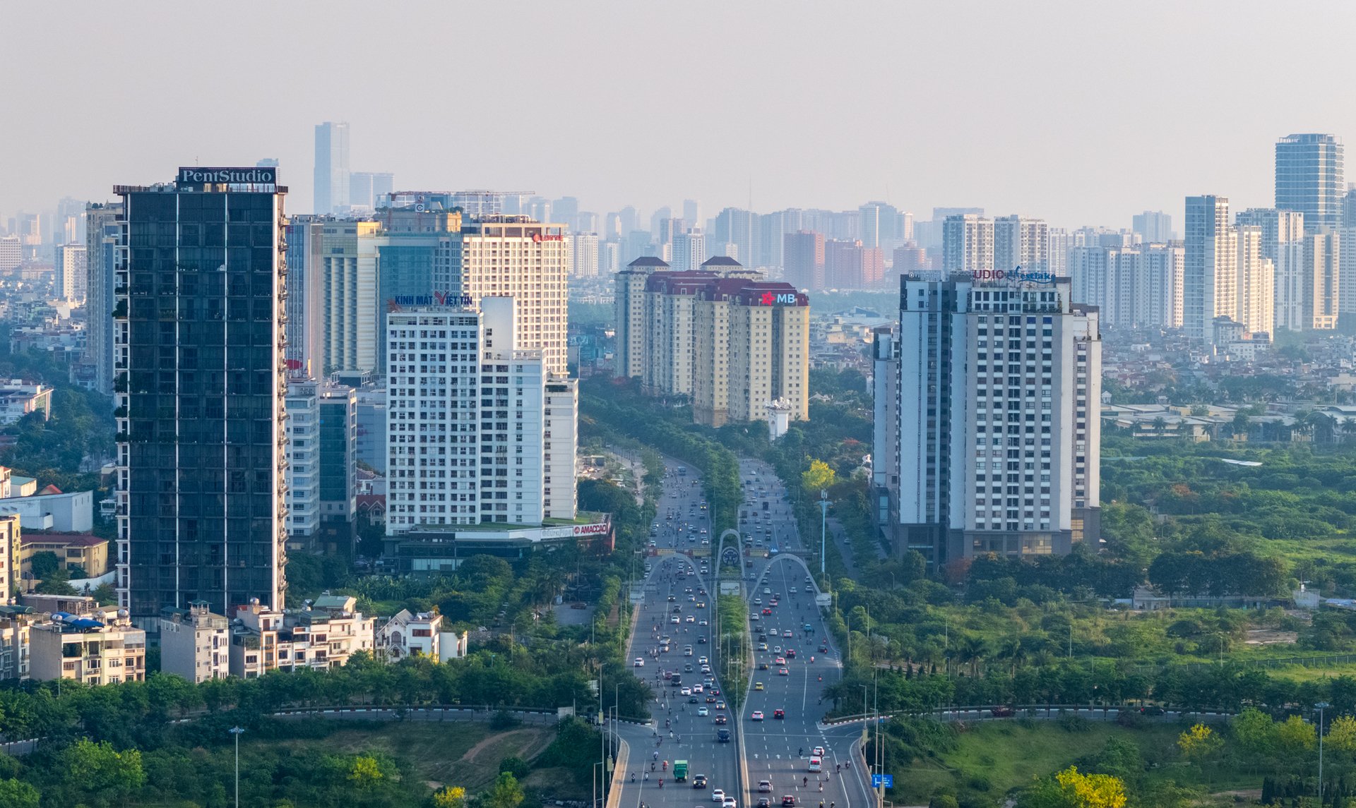 Nỗ lực siết đầu cơ & yêu cầu sửa thể chế cho “giảm nhiệt” giá nhà